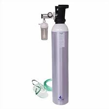 The Crucial Role of Oxygen Cylinders in ICU Patient Care where healthcare professionals work